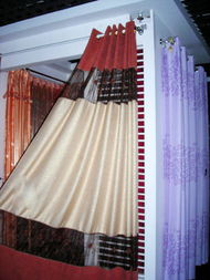 巴黎春天 巴黎春天窗飾